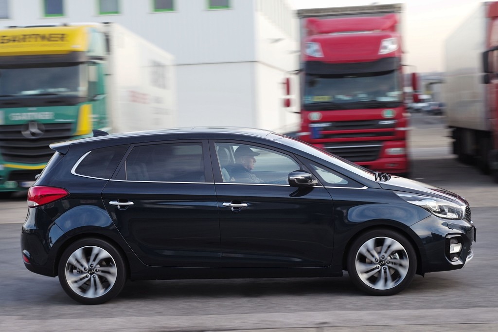 Kia Carens photo 19