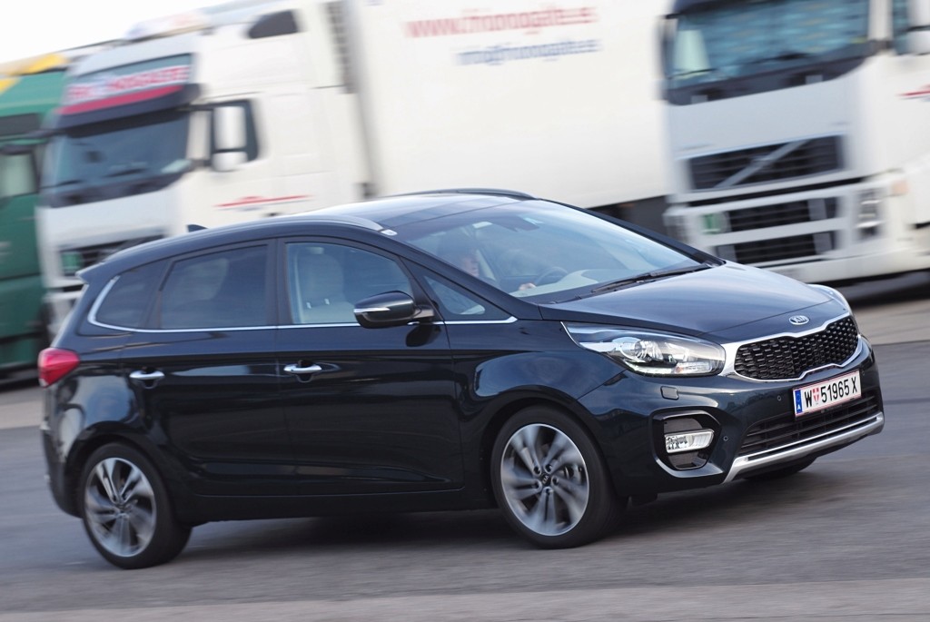 Kia Carens photo 20