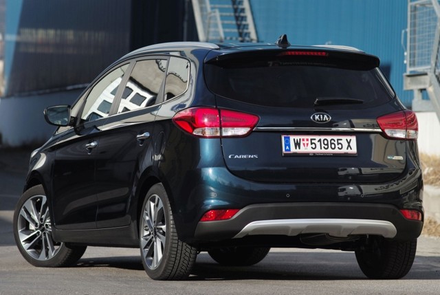 Kia Carens foto 24