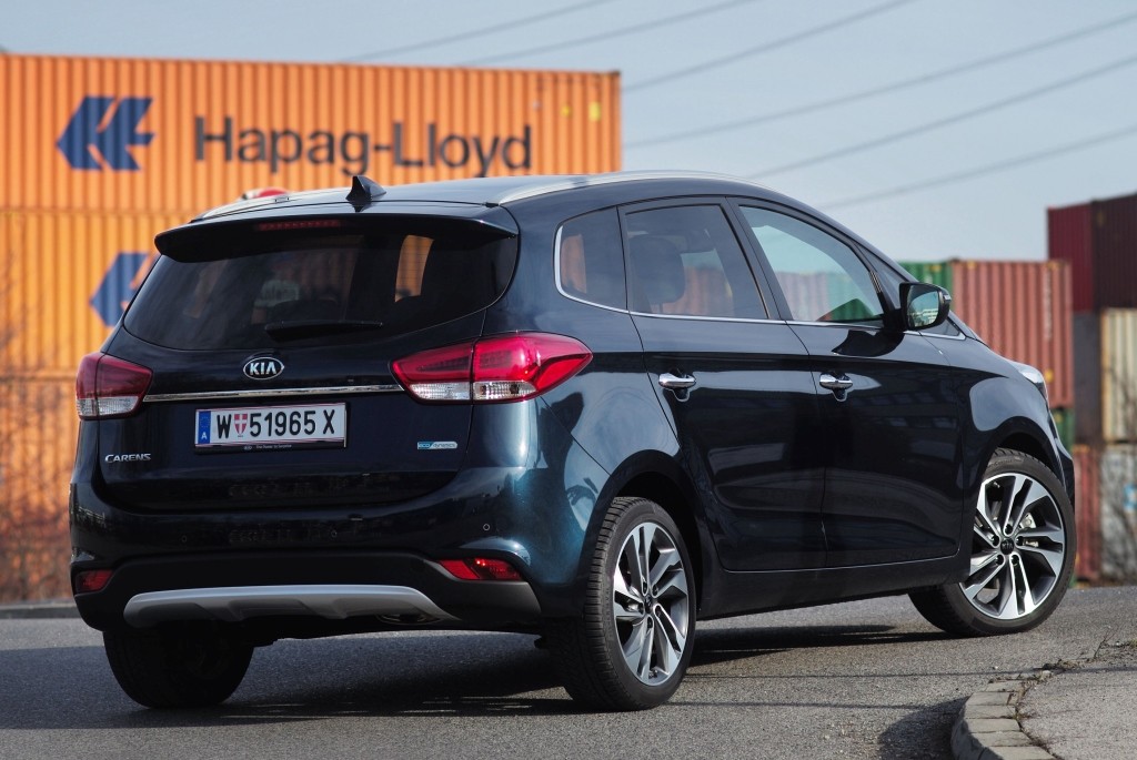 Kia Carens photo 27