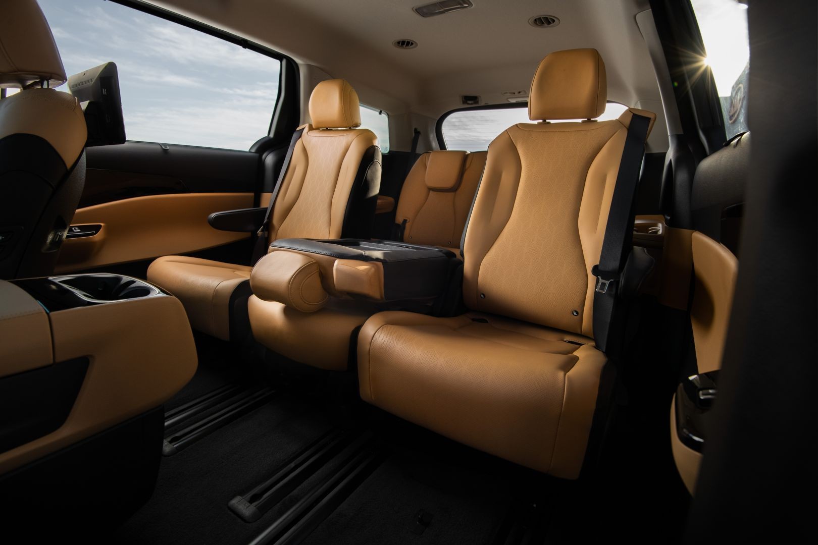 Kia Carnival / Sedona photo 26