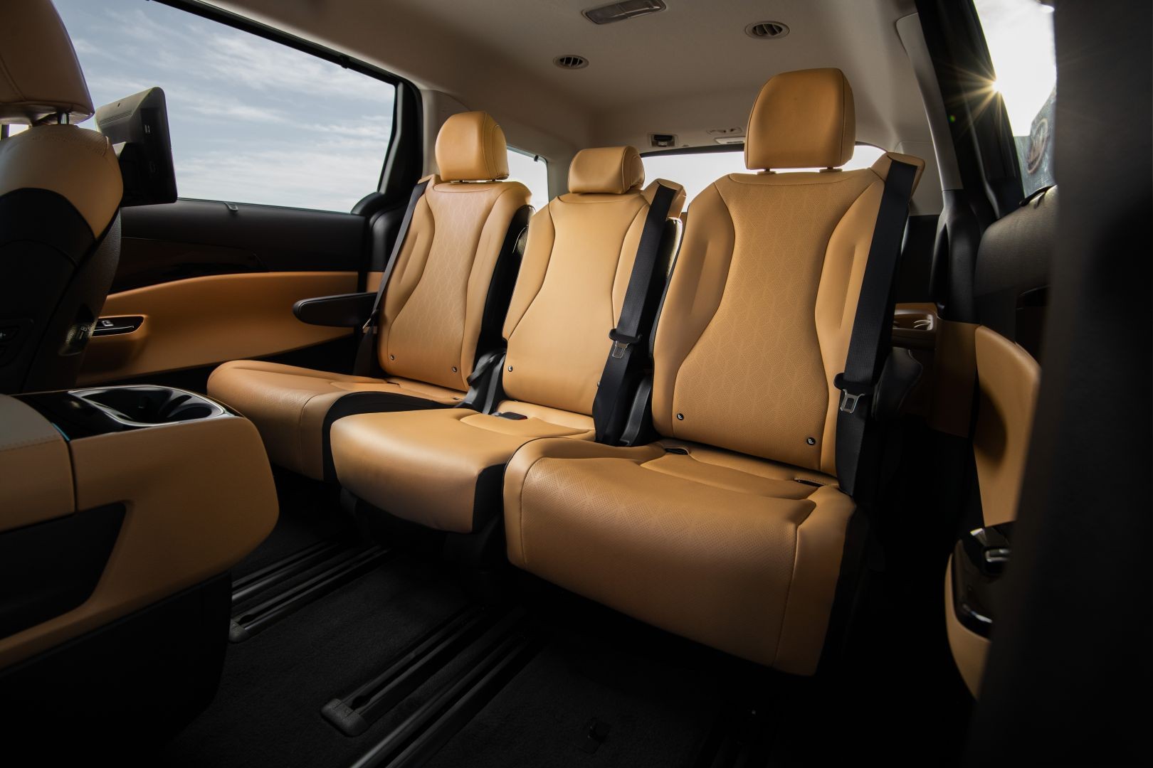 Kia Carnival / Sedona photo 34