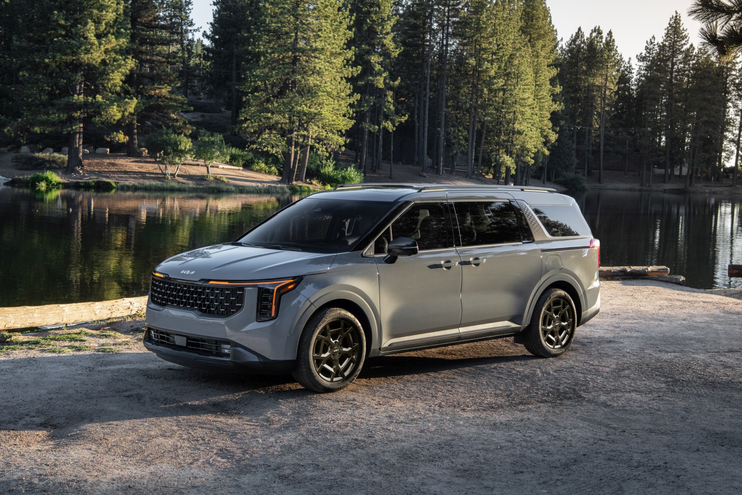 Kia Carnival / Sedona photo 6