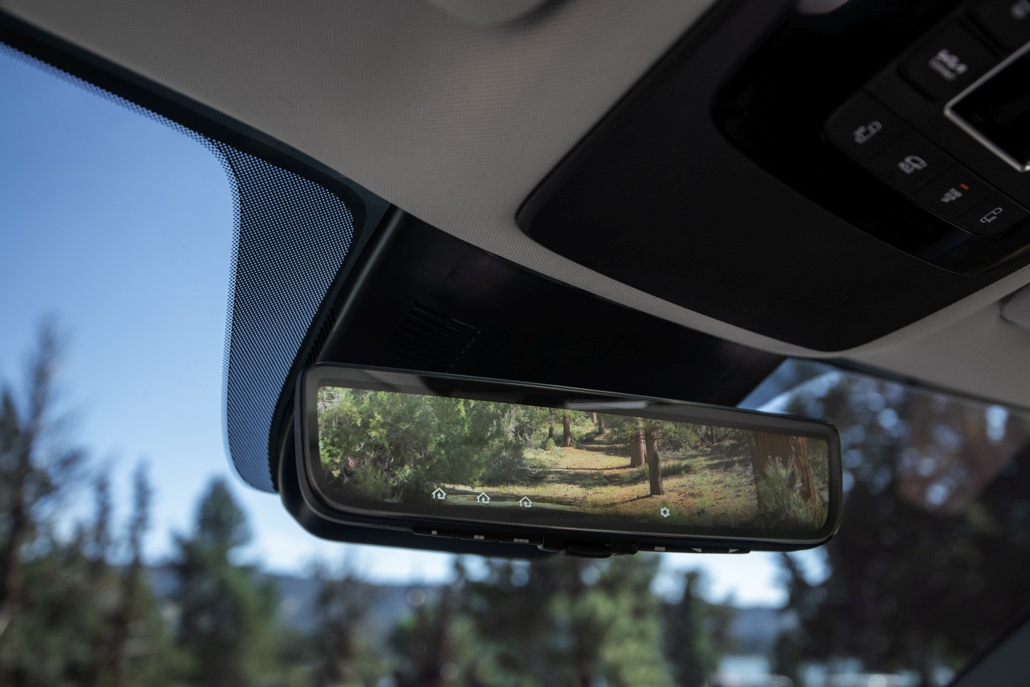 Kia Carnival / Sedona photo 14