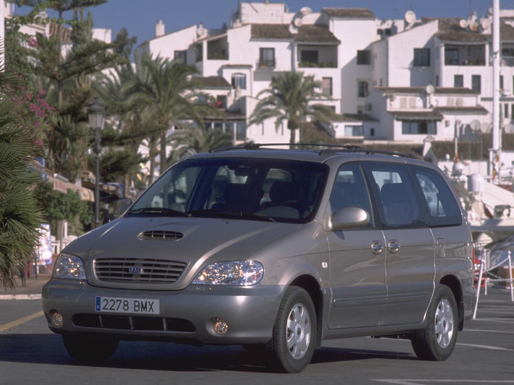 Kia Carnival / Sedona photo 3