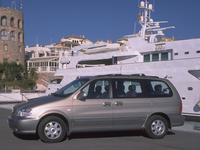 Kia Carnival / Sedona photo 4