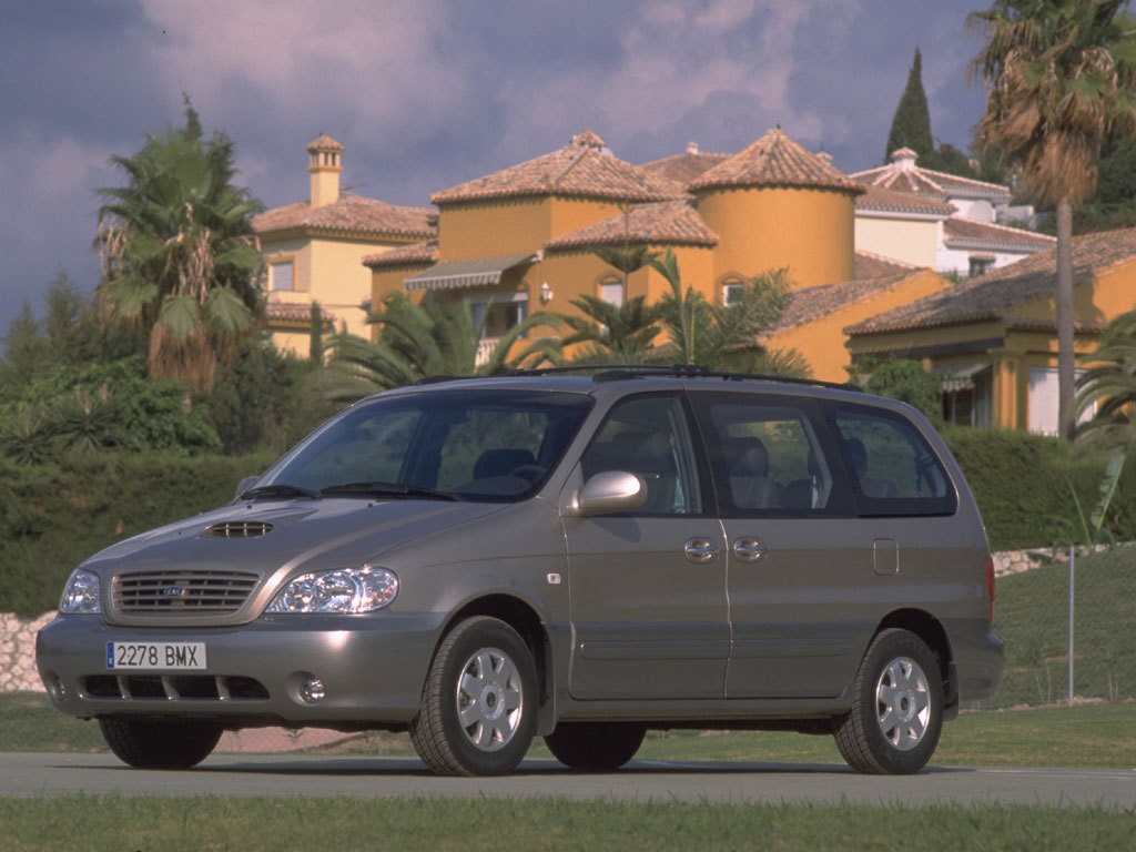 Kia Carnival / Sedona photo 8