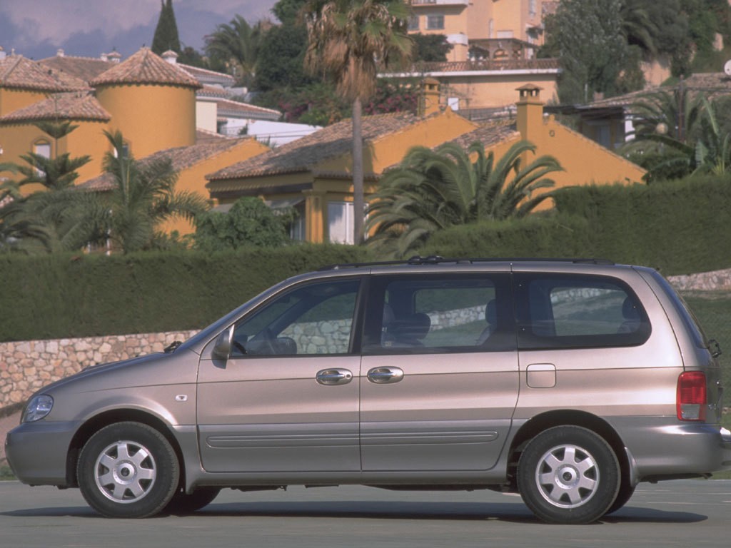 Kia Carnival / Sedona photo 12