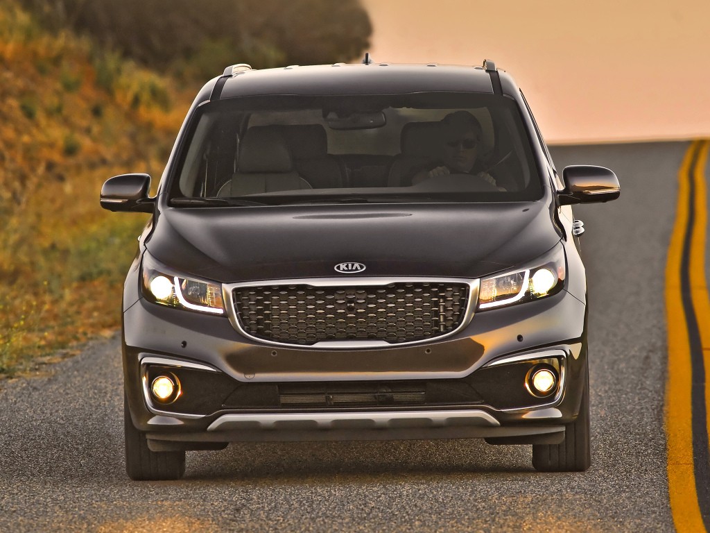 Kia Carnival / Sedona photo 16