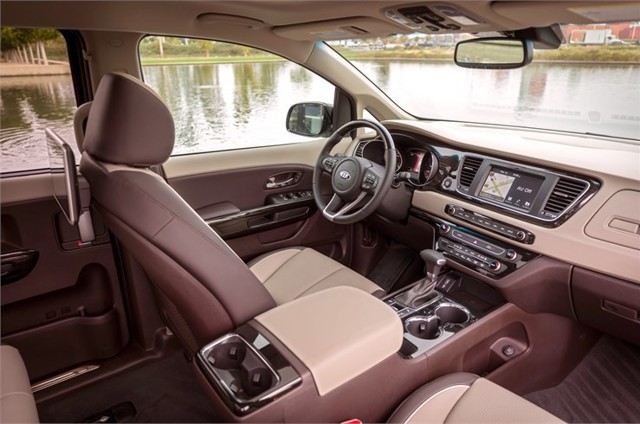 Kia Carnival / Sedona photo 13