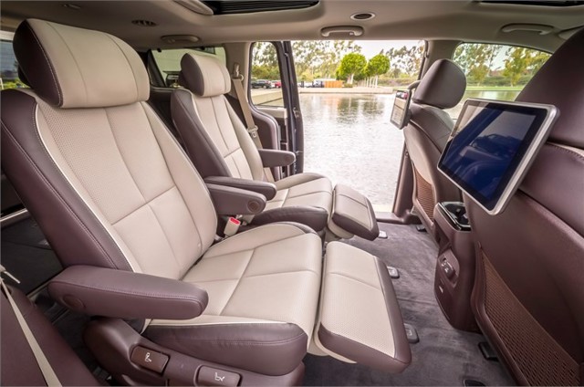 Kia Carnival / Sedona photo 14