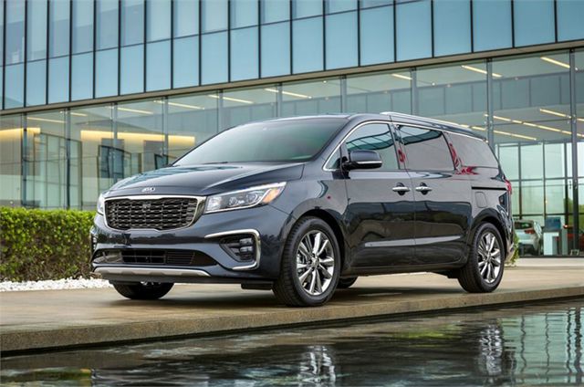 Kia Carnival / Sedona photo 3