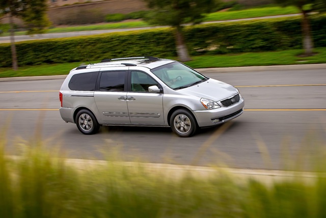 Kia Carnival / Sedona photo 12