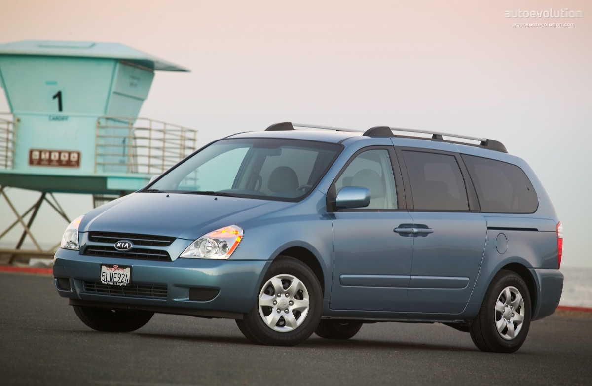 Kia Carnival / Sedona photo 3