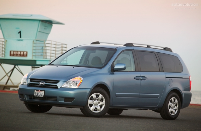 Kia Carnival / Sedona photo 3