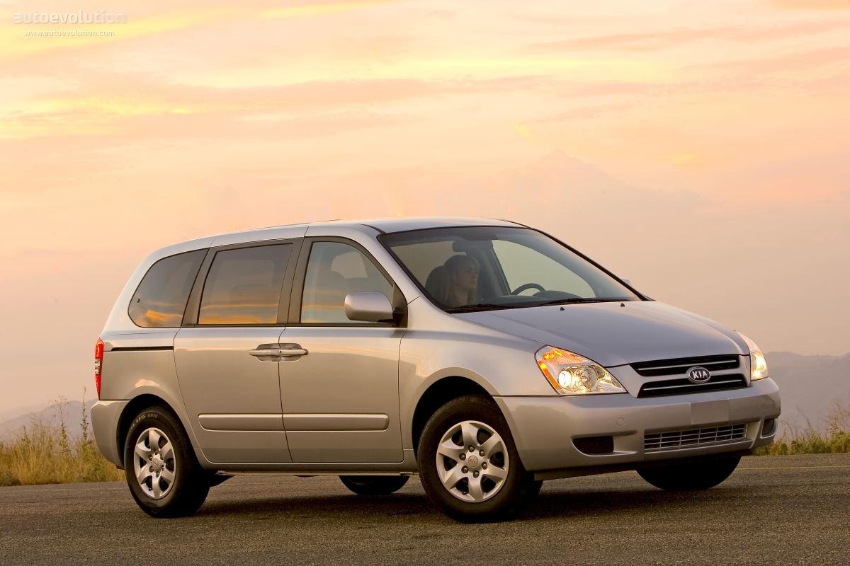 Kia Carnival / Sedona photo 2