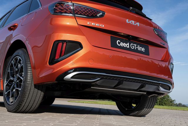 Kia Ceed photo 2