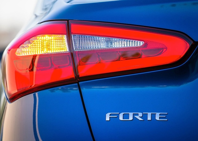 Kia Cerato/Forte photo 19