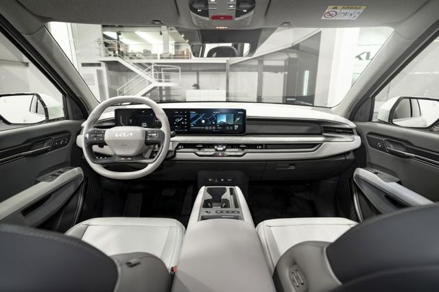 Kia Ev9 photo 17