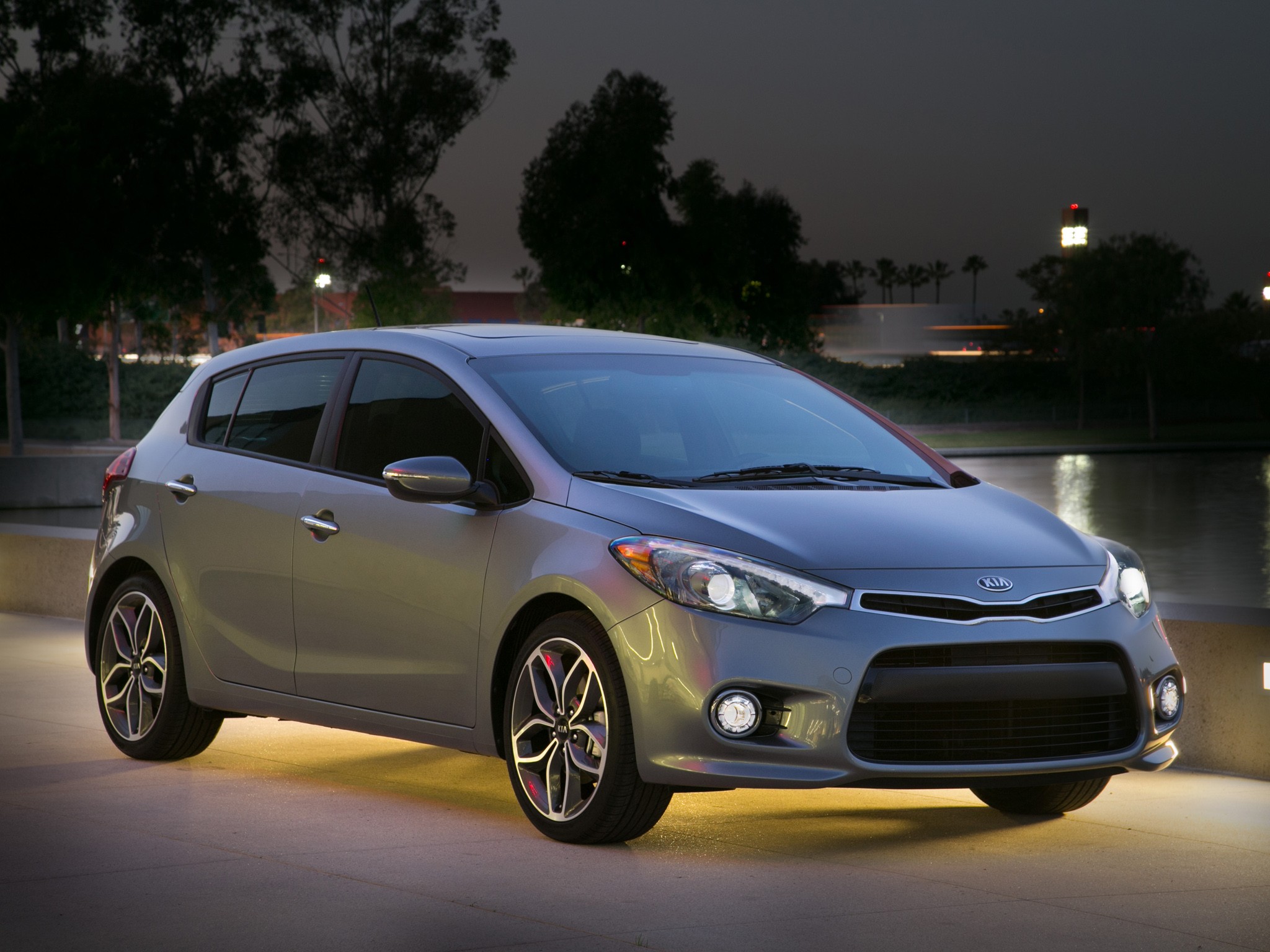 Kia Forte 5 Door photo 14