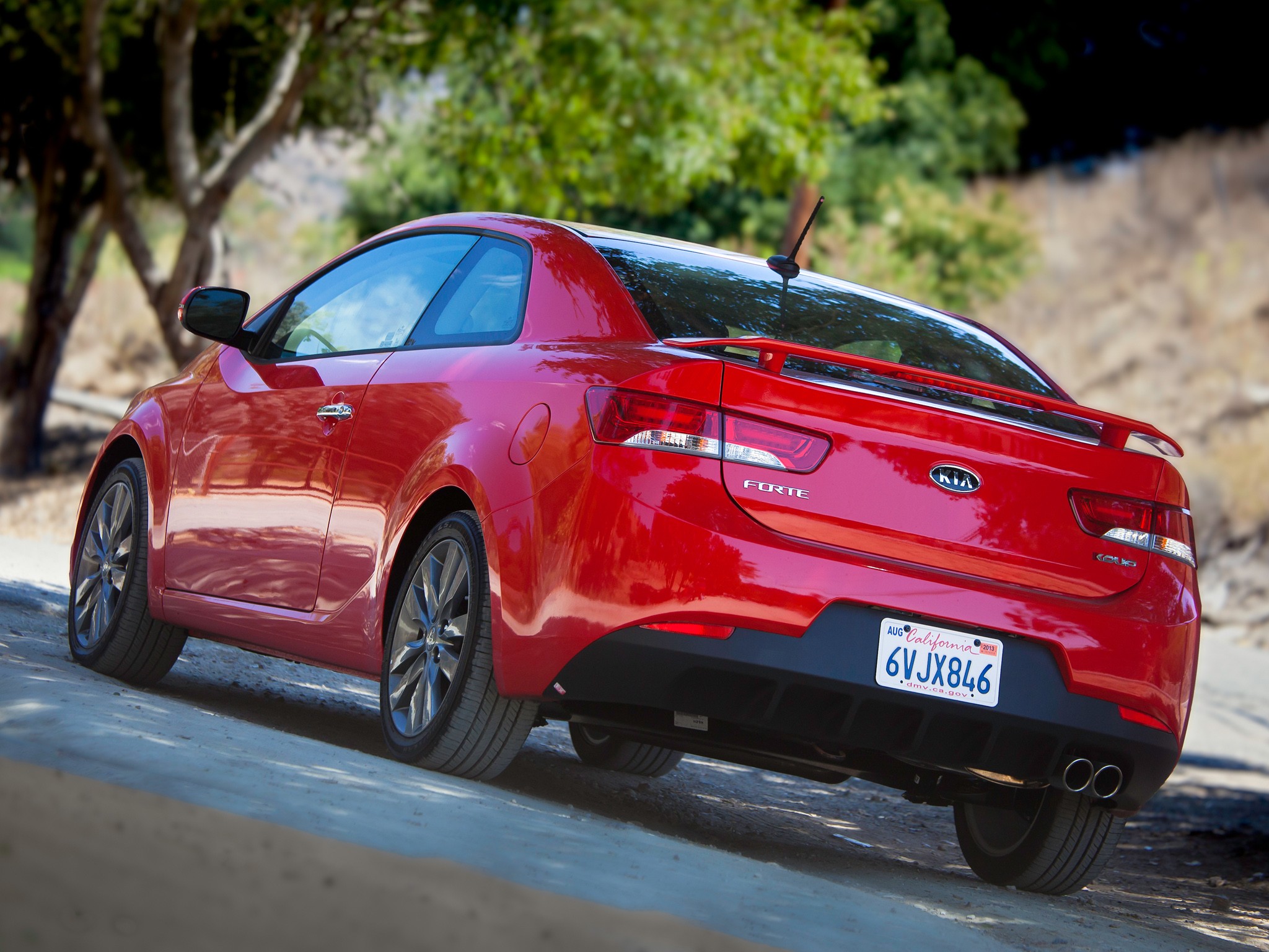 Kia Forte Koup photo 33