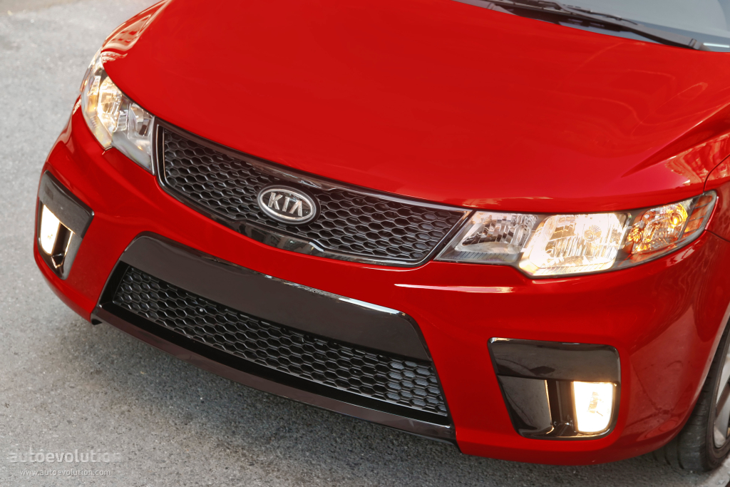 Kia Forte Koup photo 6