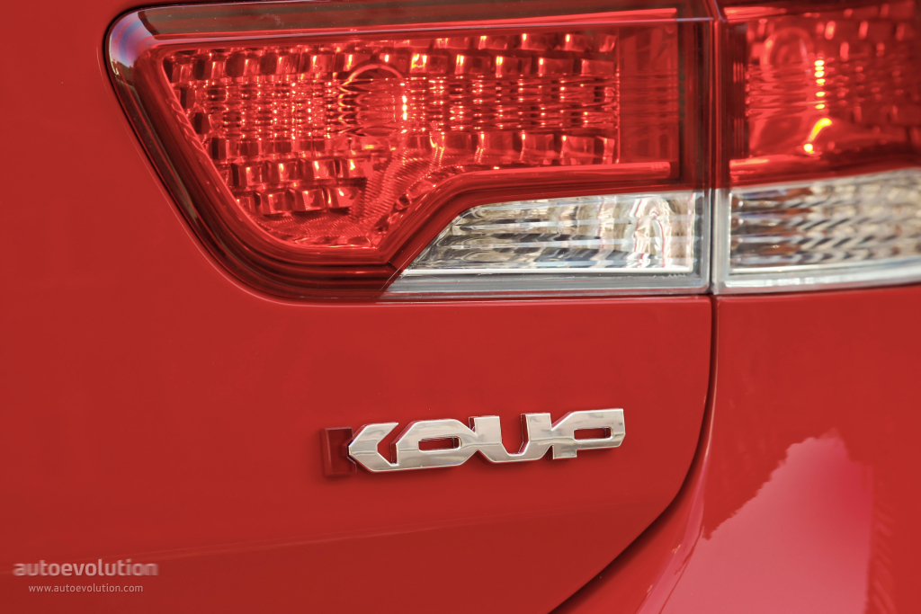 Kia Forte Koup photo 8