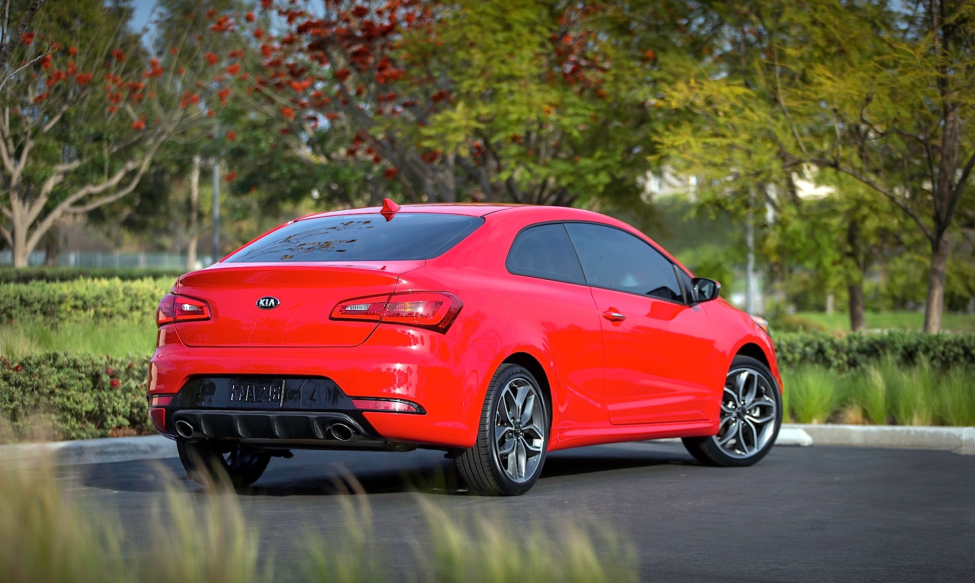 Kia Forte Koup photo 13