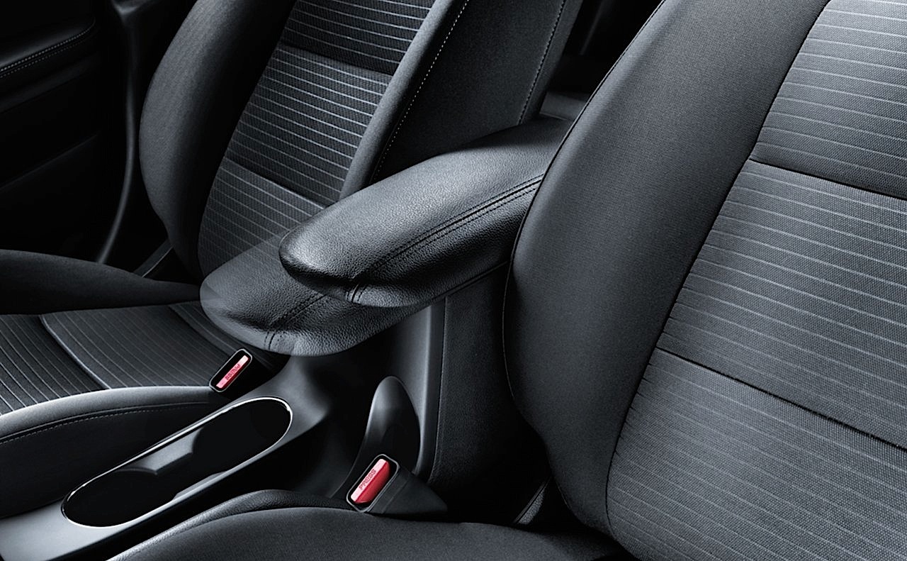 Kia Forte Koup photo 30