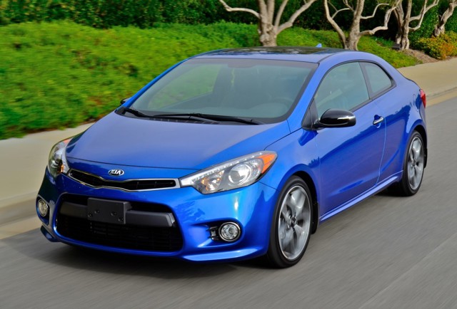 Kia Forte Koup photo 25