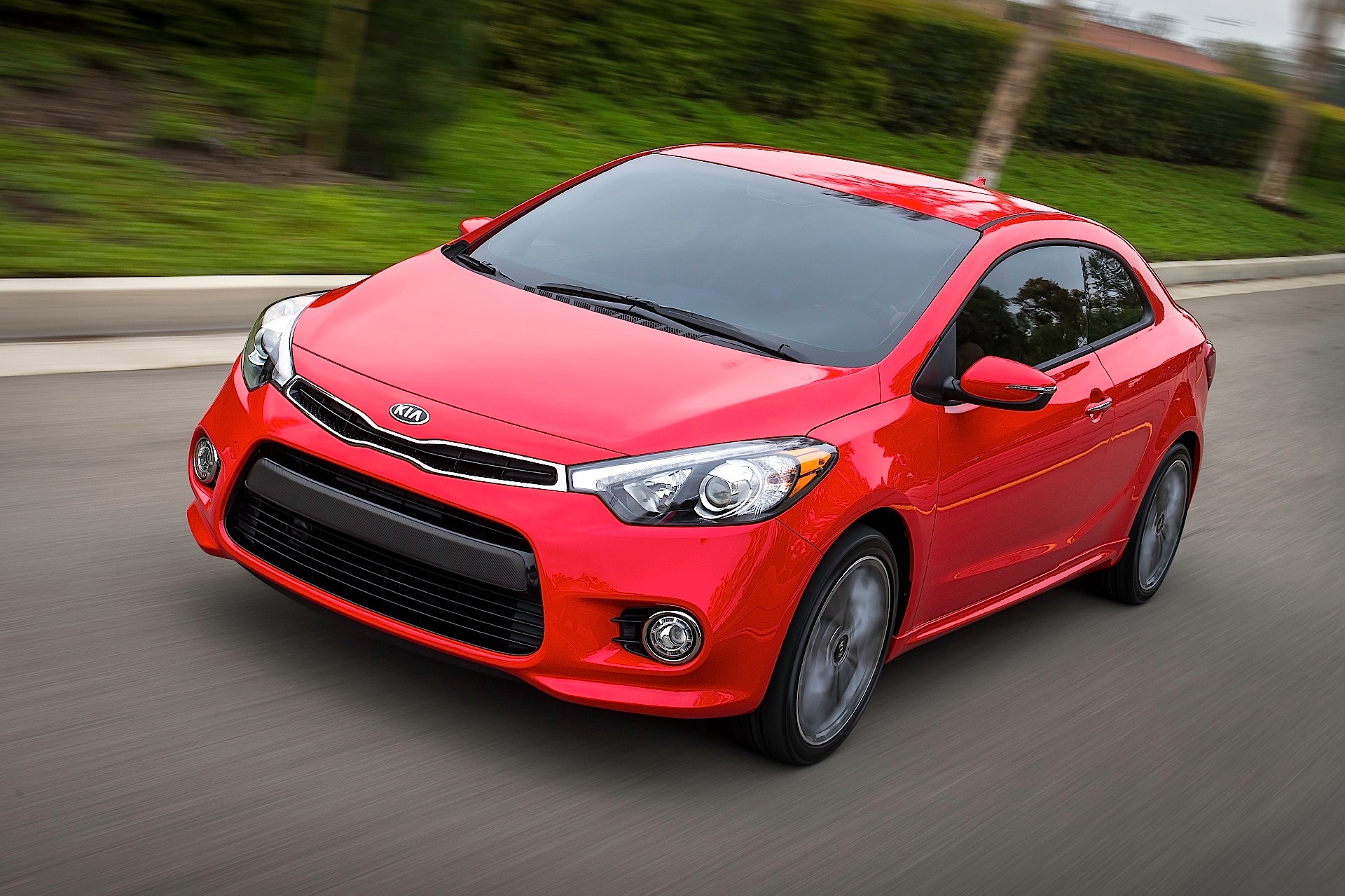 Kia Forte Koup photo 3