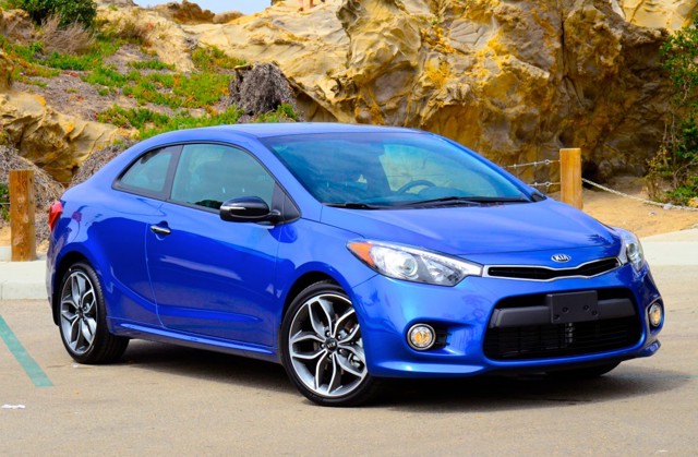Kia Forte Koup photo 29