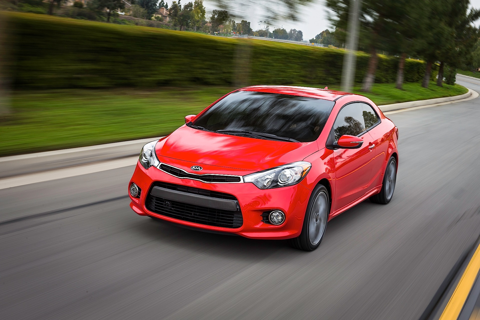 Kia Forte Koup photo 6