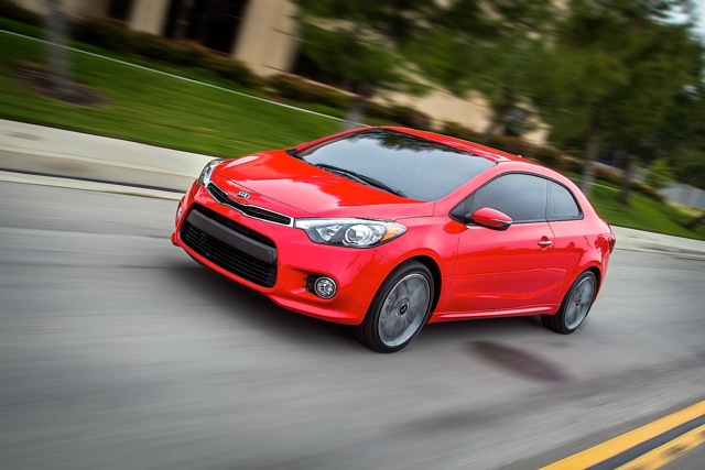 Kia Forte Koup photo 8