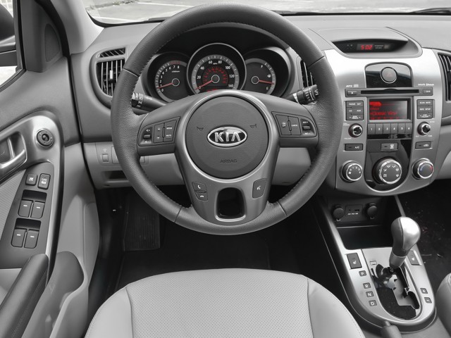 Kia Forte Foto 51