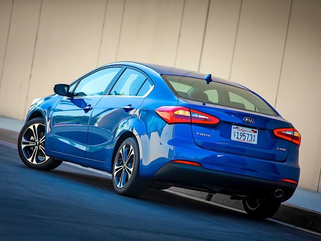 Kia Forte foto 9