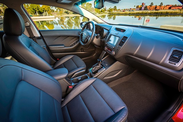 Kia Forte foto 8