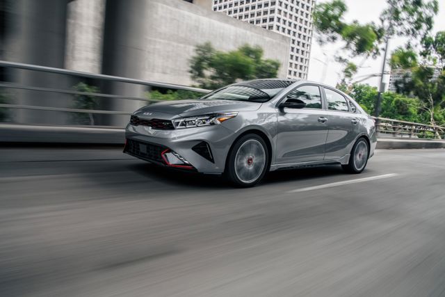 Kia Forte Foto 9