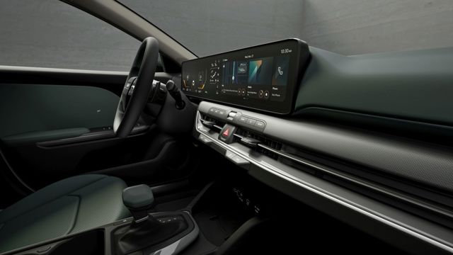 Kia K4 photo 14