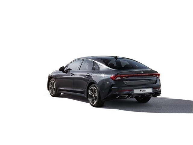Kia K5 photo 2