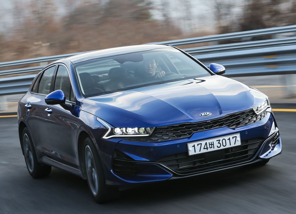 Kia K5 photo 16