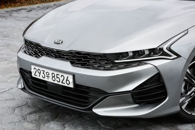 Kia K5 photo 26