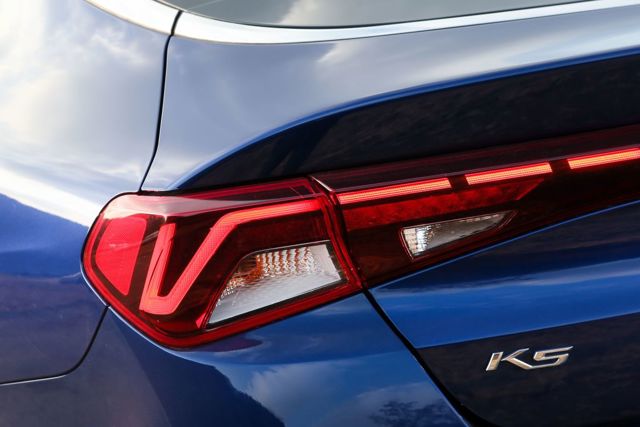 Kia K5 photo 27