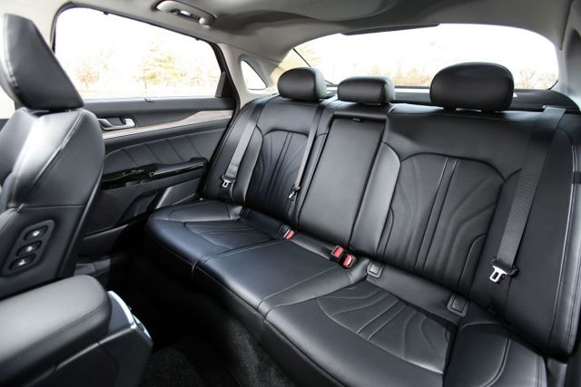 Kia K5 photo 38
