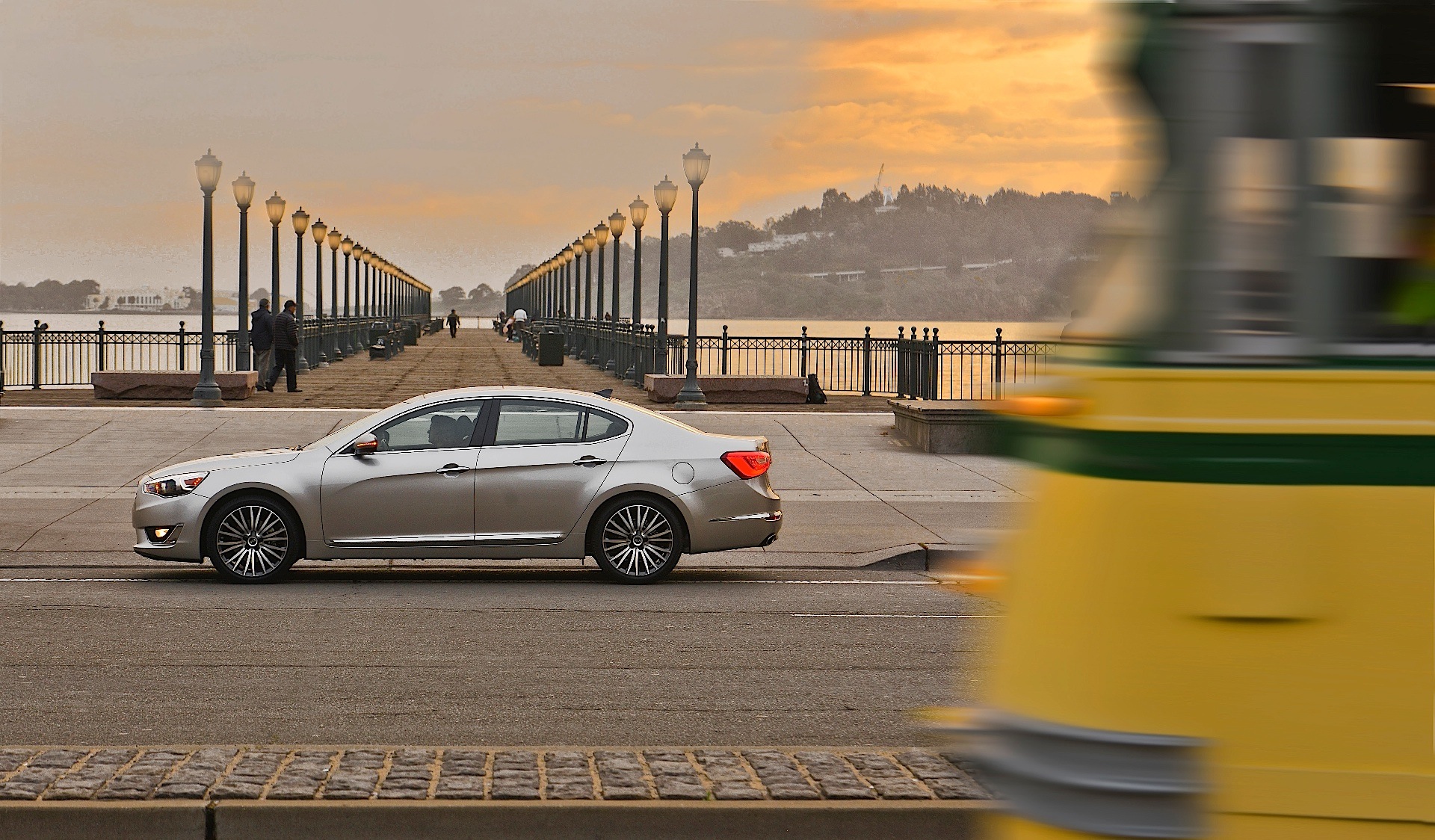 Kia K7 / Cadenza photo 10