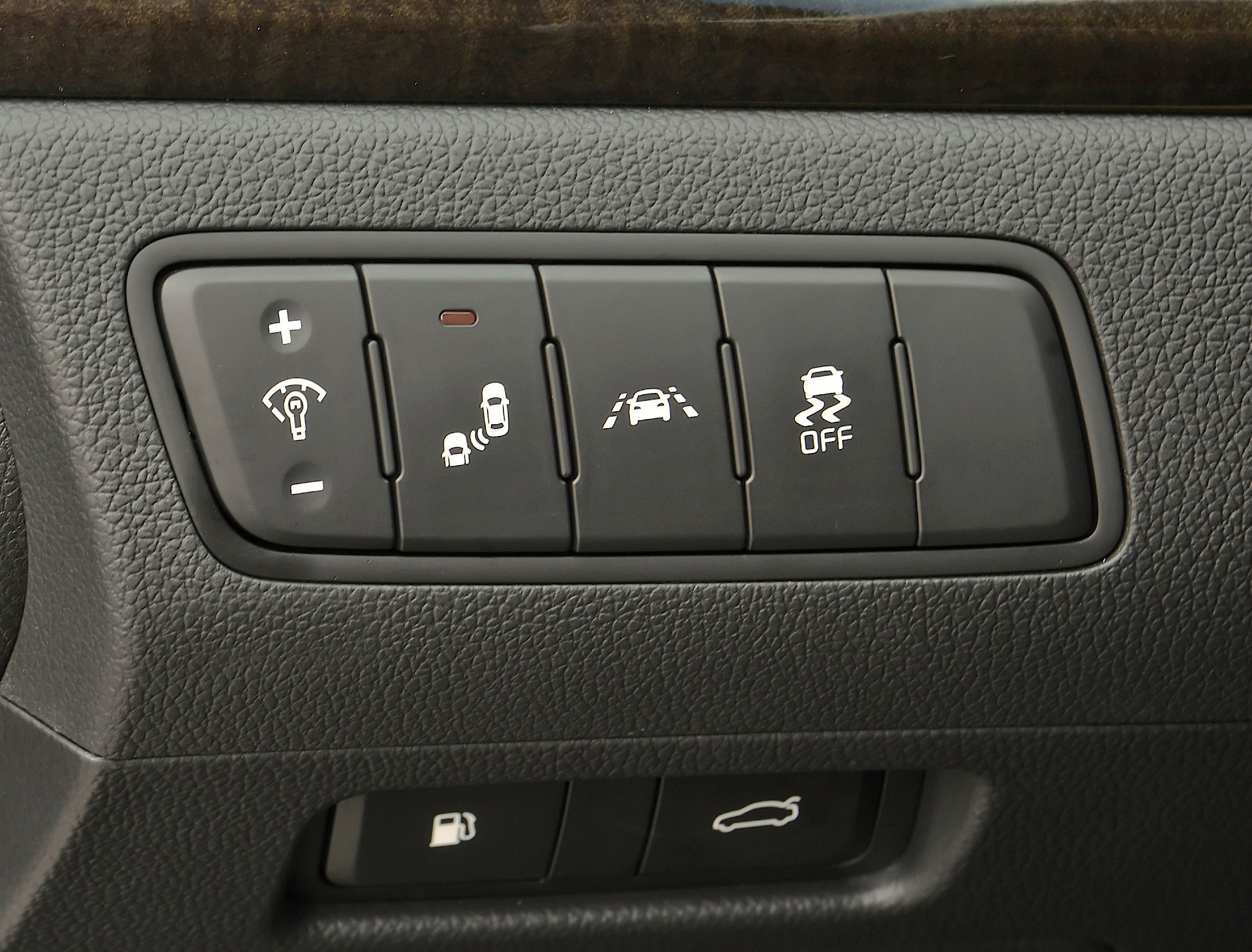 Kia K7 / Cadenza photo 52