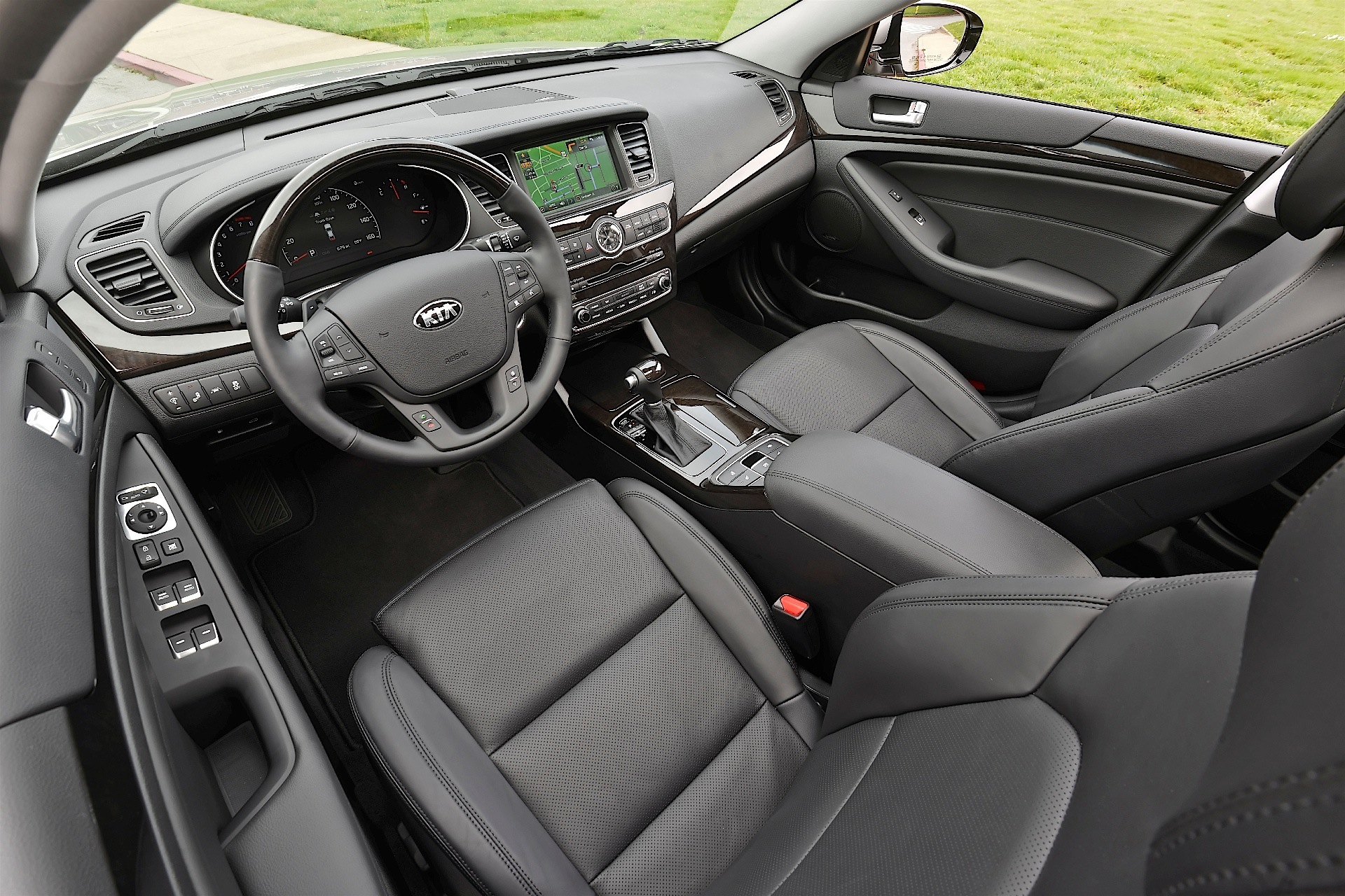 Kia K7 / Cadenza photo 54