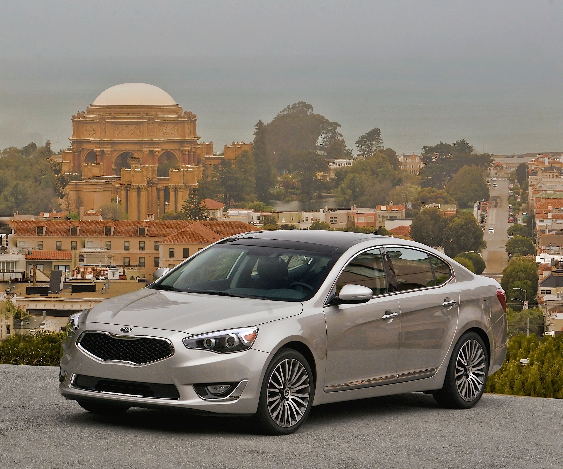 Kia K7 / Cadenza photo 18