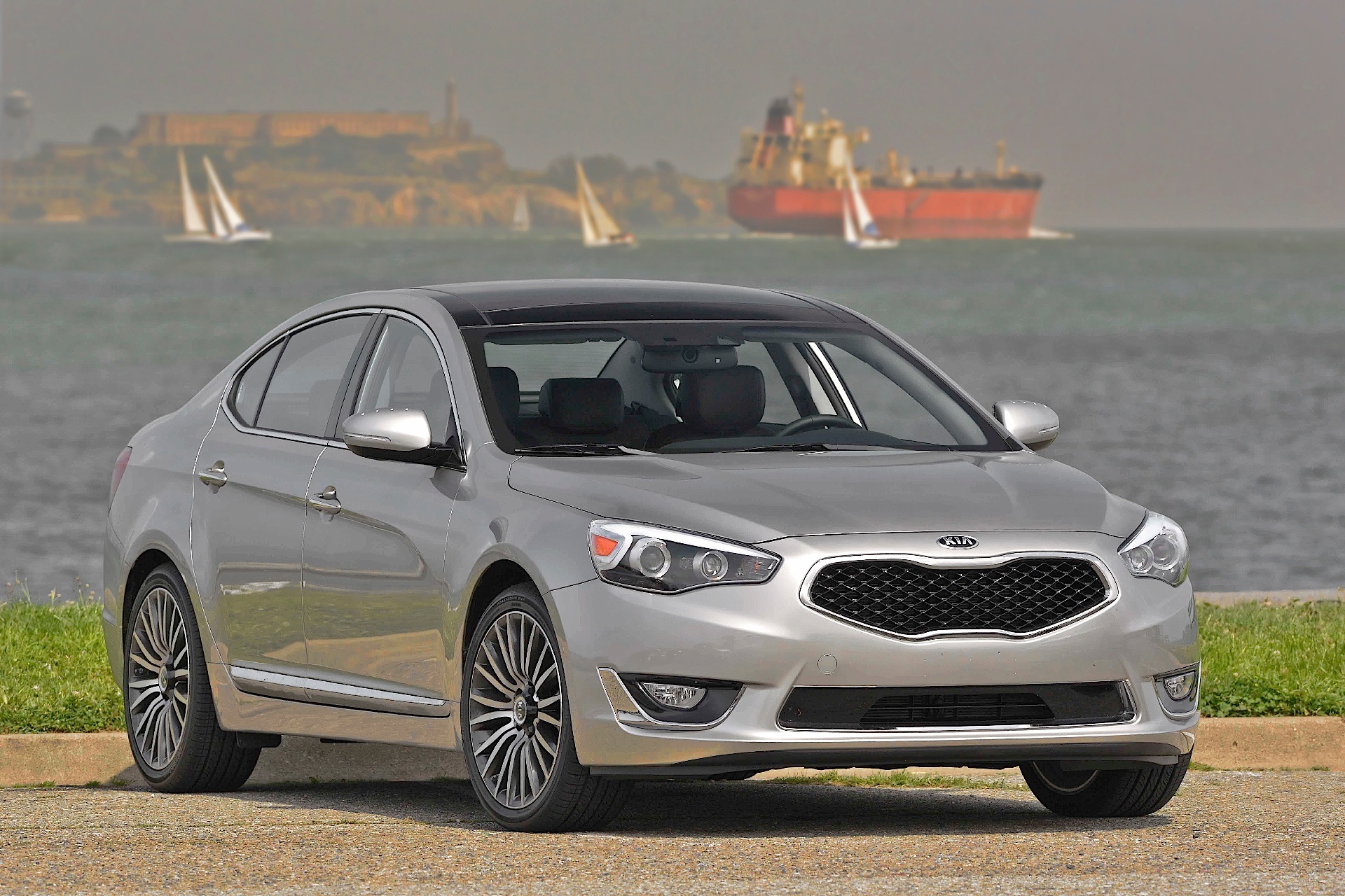 Kia K7 / Cadenza photo 19
