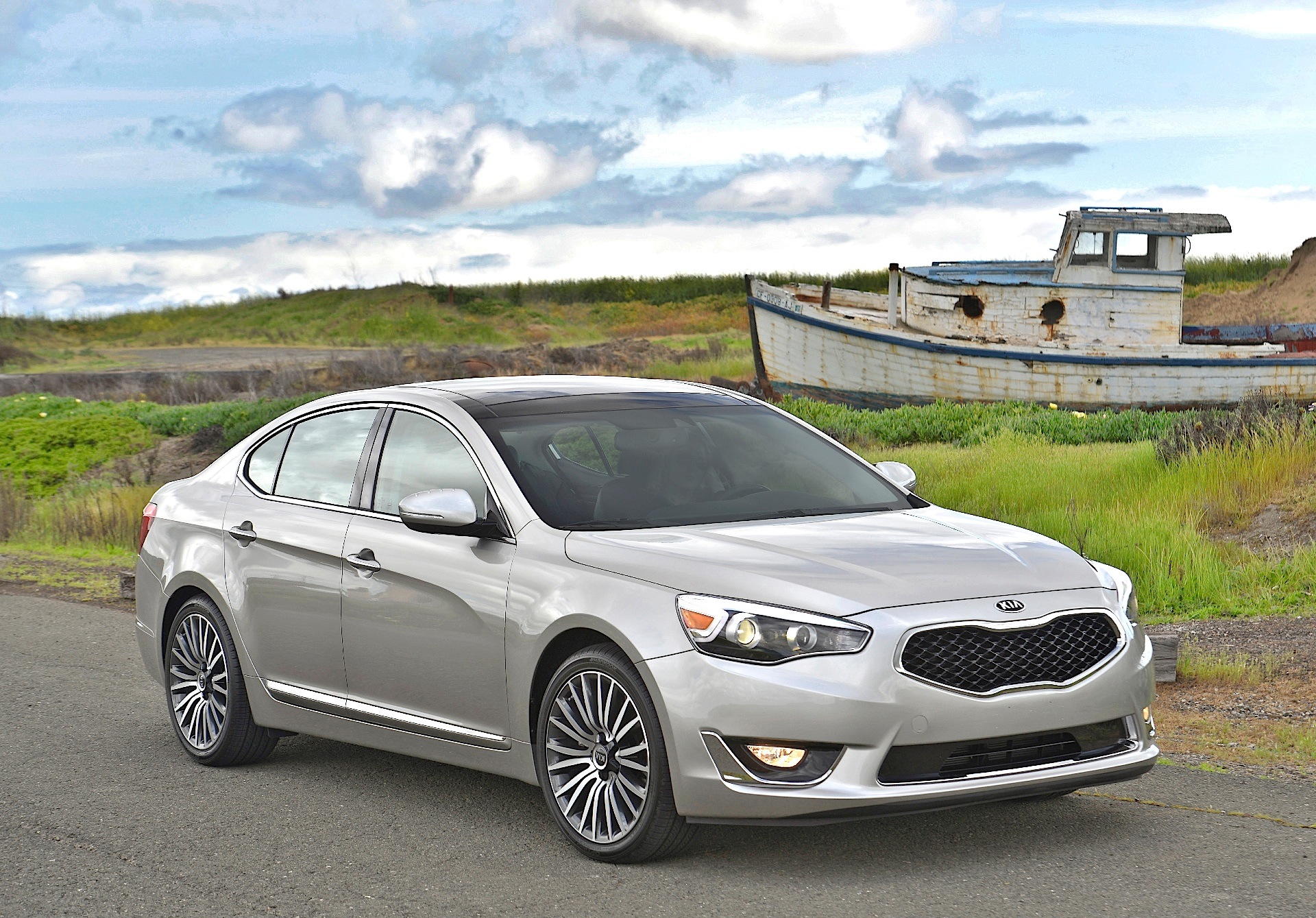 Kia K7 / Cadenza photo 20